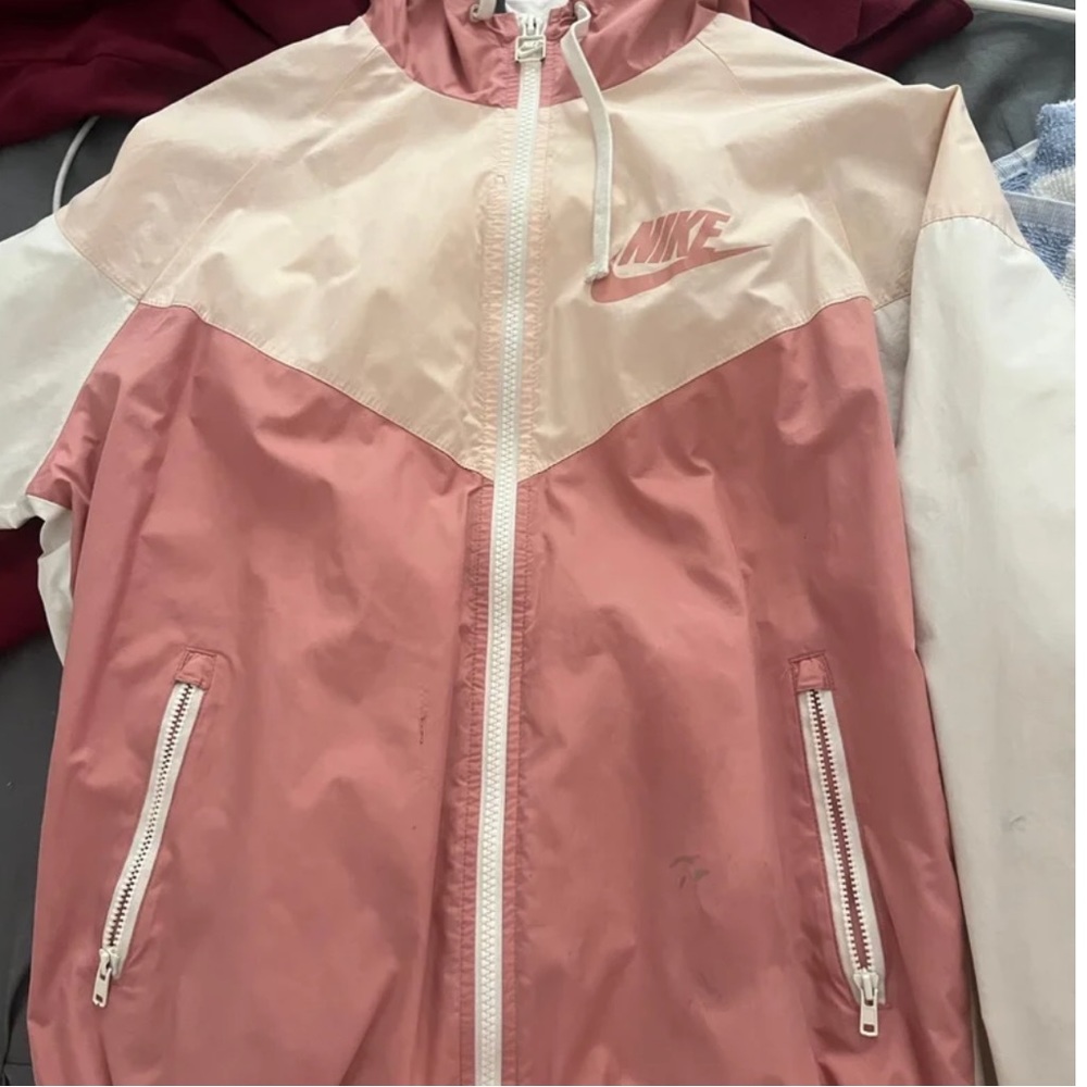 Nike windbreaker pink